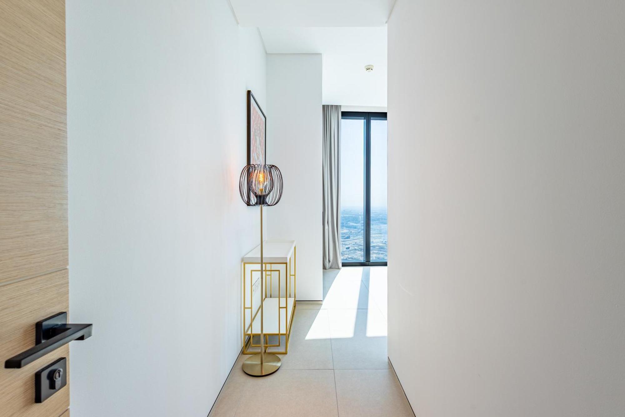 Address Jbr: Beachfront Bliss & Sky-high Luxury Apartment